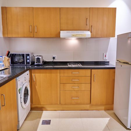 City Stay Hotel Apartment Dubai Exteriör bild