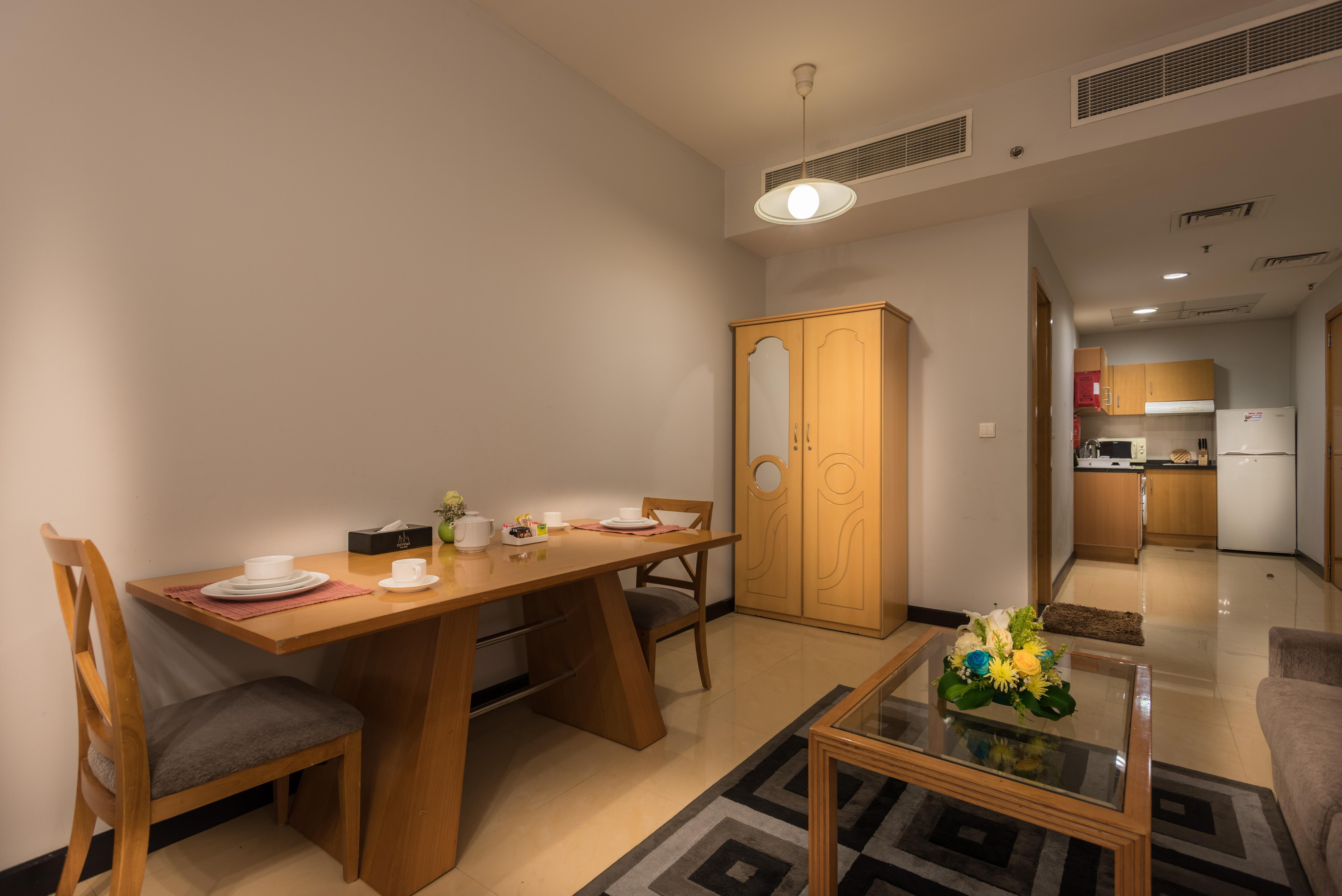 City Stay Hotel Apartment Dubai Exteriör bild