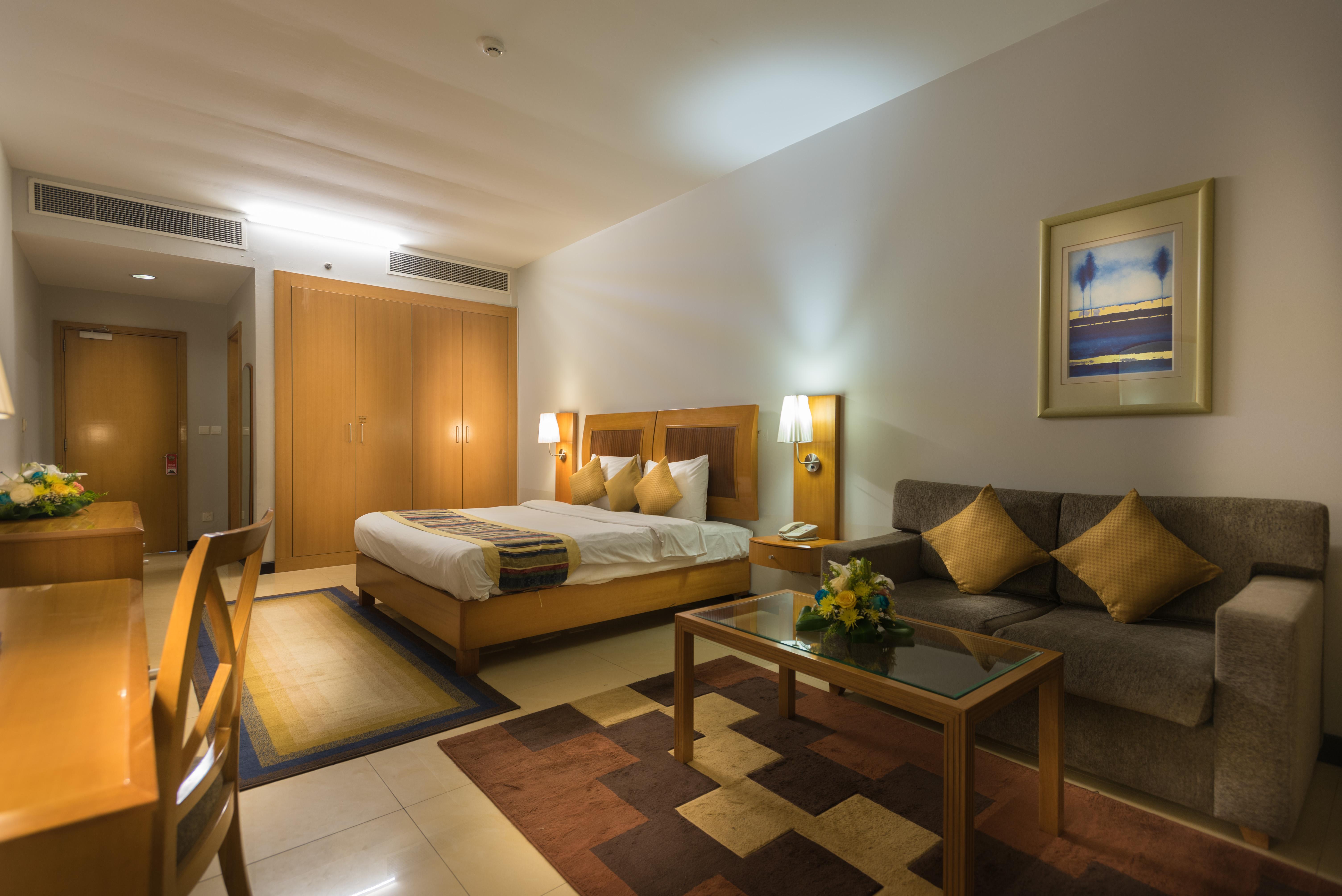 City Stay Hotel Apartment Dubai Exteriör bild